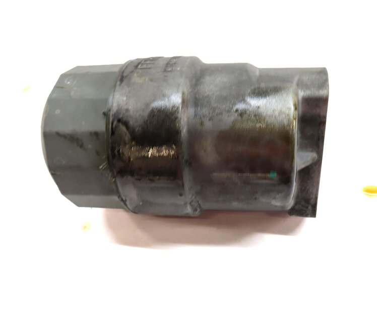 Thumbnail 5: 2015 LAND RANGE ROVER (L405) 5.0L SUPERCHARGED ENGINE OIL FILTER HOUSING w/ CAP
