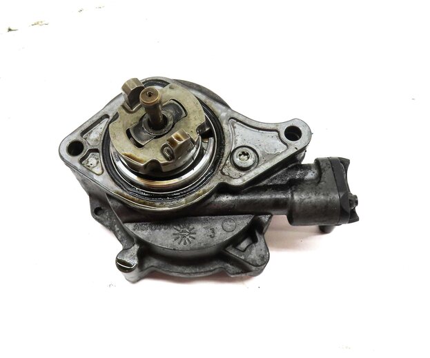 Thumbnail 4: 2010-2019 RANGE ROVER SPORT LR4 JAGUAR XE XF XK - 3.0L / 5.0L BRAKE VACUUM PUMP