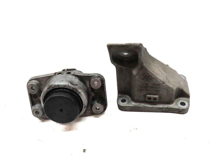 Thumbnail 2: 2015 LAND RANGE ROVER L405 5.0L SUPER LEFT ENGINE MOTOR MOUNT BRACKET SET 2