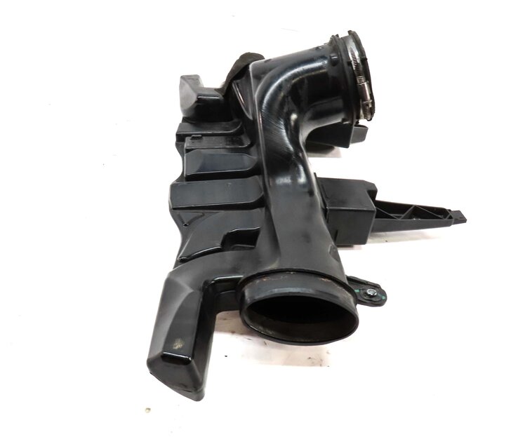 Thumbnail 4: 2015 LAND RANGE ROVER (L405) 5.0L SUPER ENGINE AIR INTAKE RESONATOR CPLA6C700DA