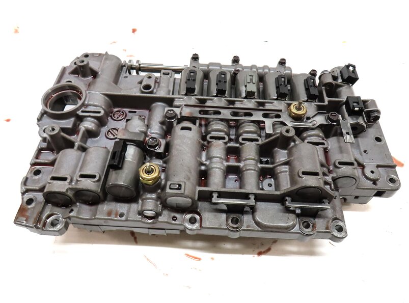 Thumbnail 8: 2003-2006 PORSCHE CAYENNE (955) 3.2L / 4.5L TURBO TRANSMISSION VALVE BODY