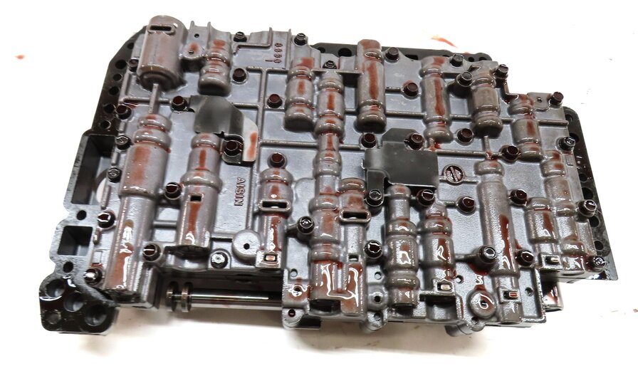 Thumbnail 9: 2003-2006 PORSCHE CAYENNE (955) 3.2L / 4.5L TURBO TRANSMISSION VALVE BODY