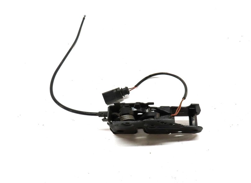Thumbnail 2: 2011 AUDI Q7 (4L) FRONT LOWER HOOD LOCK LATCH STRIKER PLATE 4L0823509