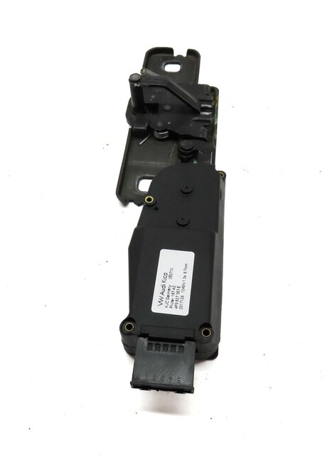 Thumbnail 4: 2011 AUDI Q7 (4L) REAR TRUNK LOCK LATCH STRIKER PLATE w/ ACTUATOR MOTOR