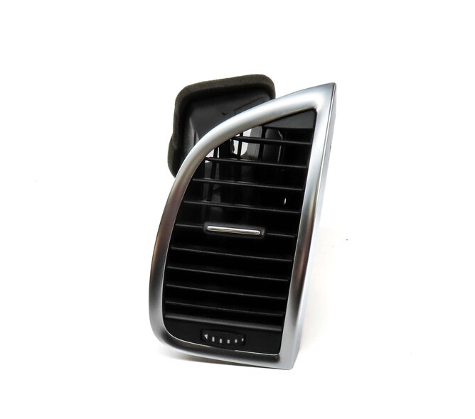 Thumbnail 2: 2011 AUDI Q7 (4L) FRONT RIGHT DASH OUTER A/C HEATER AIR VENT (BLACK & SILVER)