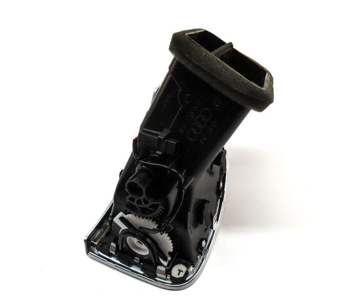 Thumbnail 5: 2011 AUDI Q7 (4L) FRONT RIGHT DASH OUTER A/C HEATER AIR VENT (BLACK & SILVER)