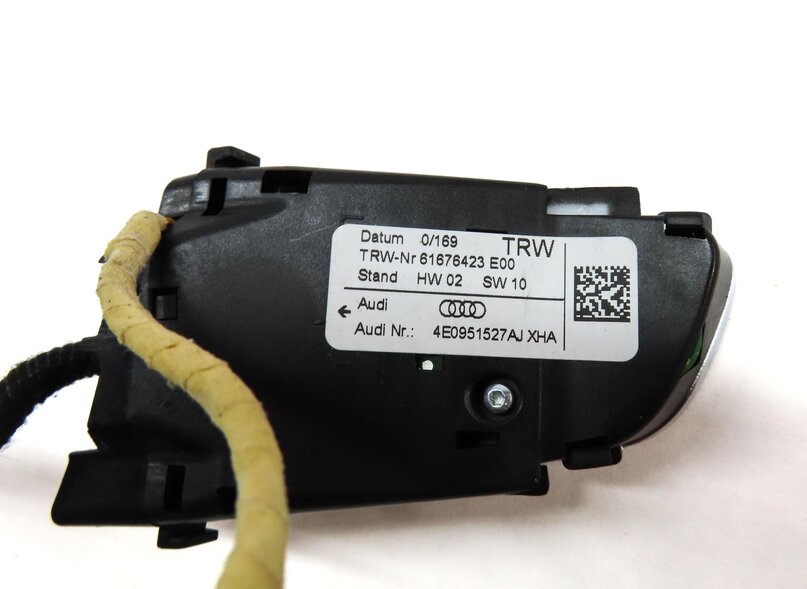 Thumbnail 6: 2011 AUDI Q7 (4L) DRIVER STEERING WHEEL LEFT & RIGHT SWITCH BUTTON SET 2 (BLACK)