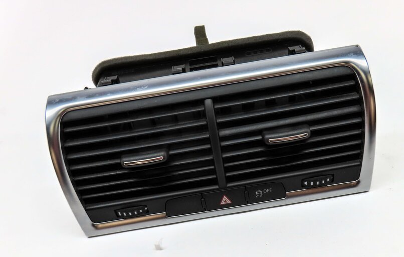 Thumbnail 3: 2011 AUDI Q7 (4L) FRONT CENTER DASH A/C HEATER DUAL AIR VENT w/ HAZARD TRACTION