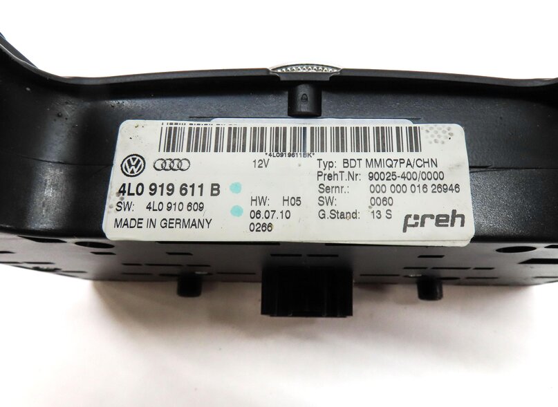 Thumbnail 7: 2010-2011 AUDI Q7 (4L) CENTER CONSOLE RADIO MMI NAVIGATION CONTROL SWITCH PANEL