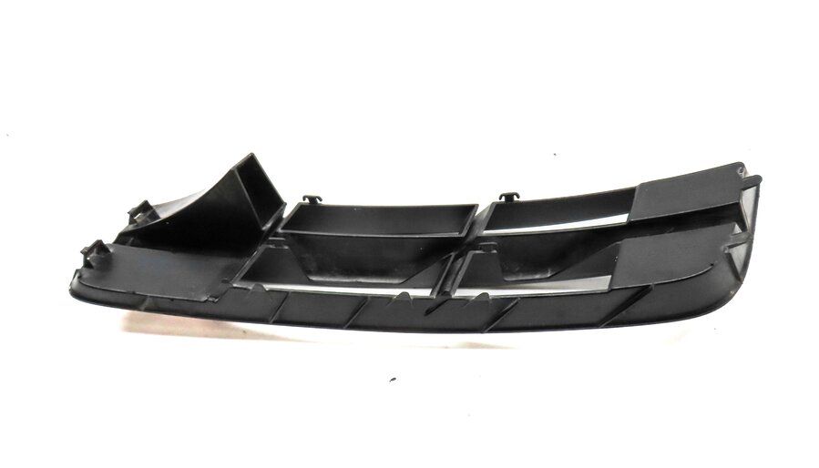 Thumbnail 5: 2011 AUDI Q7 (4L) FRONT RIGHT PASSENGER LOWER BUMPER TRIM PANEL AIR VENT (BLACK)