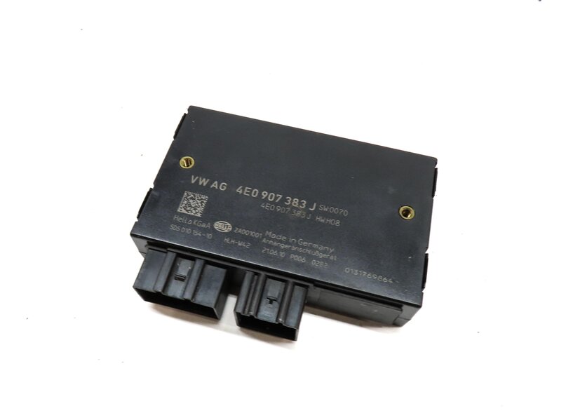 2007-2015 AUDI Q7 (4L) TRAILER HITCH TOW TOWING CONTROL MODULE