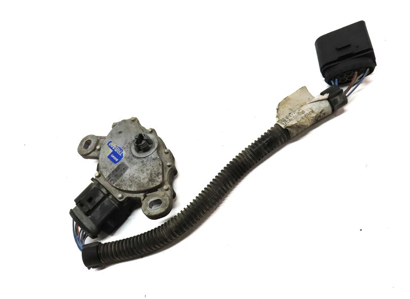 Thumbnail 3: 2011 AUDI Q7 (4L) 3.0L DIESEL AUTO TRANSMISSION NEUTRAL SAFETY SWITCH w/ HARNESS