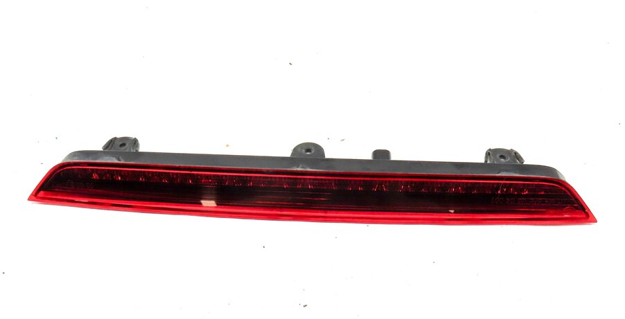 Thumbnail 3: 2011 AUDI Q7 4L REAR UPPER CENTER TRUNK SPOILER 3RD THIRD BRAKE LIGHT 4L0945097