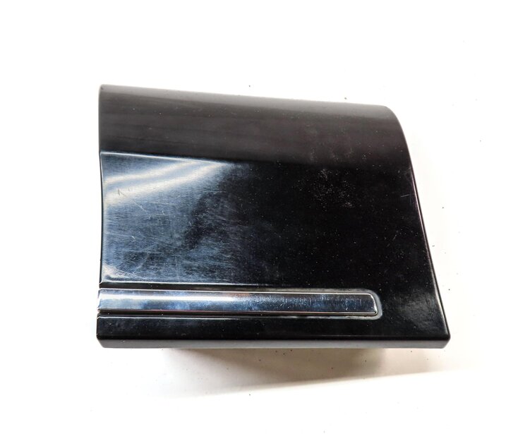 Thumbnail 2: 2011 AUDI Q7 (4L) FRONT LEFT DRIVER CORNER FENDER MOULDING TRIM (ORCA BLACK)