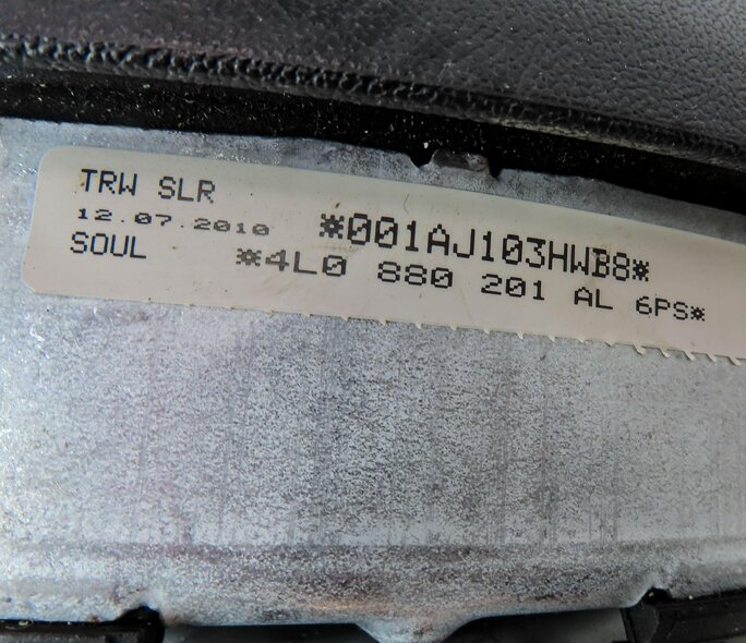 Thumbnail 6: 2011-2015 AUDI Q7 (4L) LEFT DRIVER STEERING WHEEL SRS AIRBAG AIR BAG (BLACK)