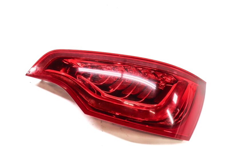 2010-2015 AUDI Q7 (4L) REAR RIGHT PASSENGER TAILLIGHT BRAKE LIGHT LAMP (LED)