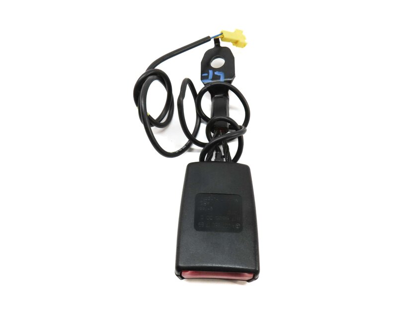 Thumbnail 5: 10-17 MERCEDES C E (A207 C204 C207) COUPE CONVERTIBLE DRIVER SEATBELT RECEIVER