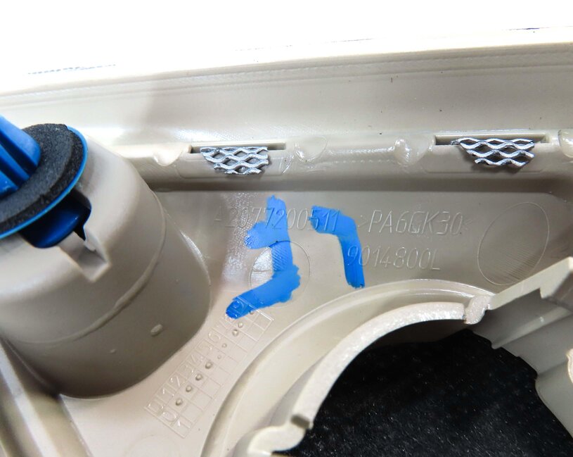Thumbnail 6: 2011 E350 COUPE (W207 C207) LEFT DOOR TWEETER SPEAKER COVER HARMAN KARDON BEIGE