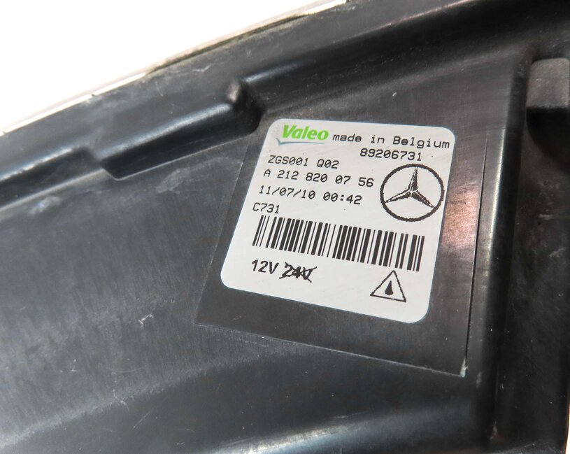 Thumbnail 7: 10-13 MERCEDES E300 E350 E400 E550 (W207 W212) LEFT FRONT DRL LED FOG LIGHT LAMP