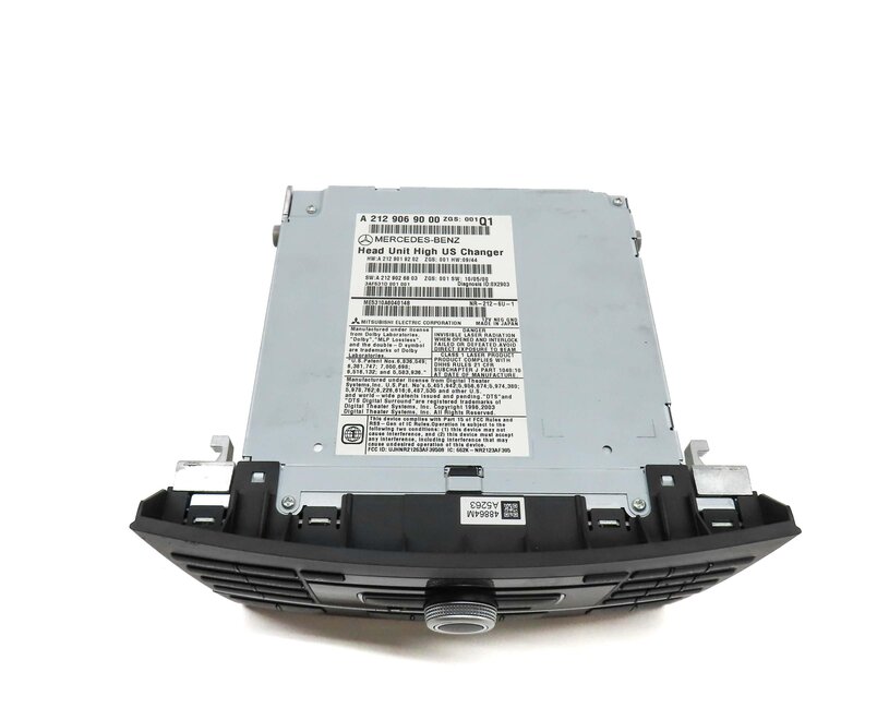 Thumbnail 4: 10-12 MERCEDES BENZ E350 E550 E63 (W212) - RADIO STEREO GPS NAVIGATION CD PLAYER