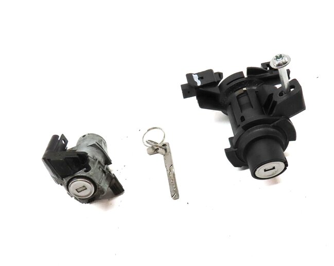Thumbnail 3: 2011 MERCEDES E350 COUPE (C207) FRONT LEFT DOOR & TRUNK LOCK CYLINDER KEY SET 3