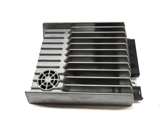 Thumbnail 2: 08-13 MERCEDES C300 C350 C63 E350 E550 E63 GLK3450 CLS550 HARMAN AUDIO AMPLIFIER