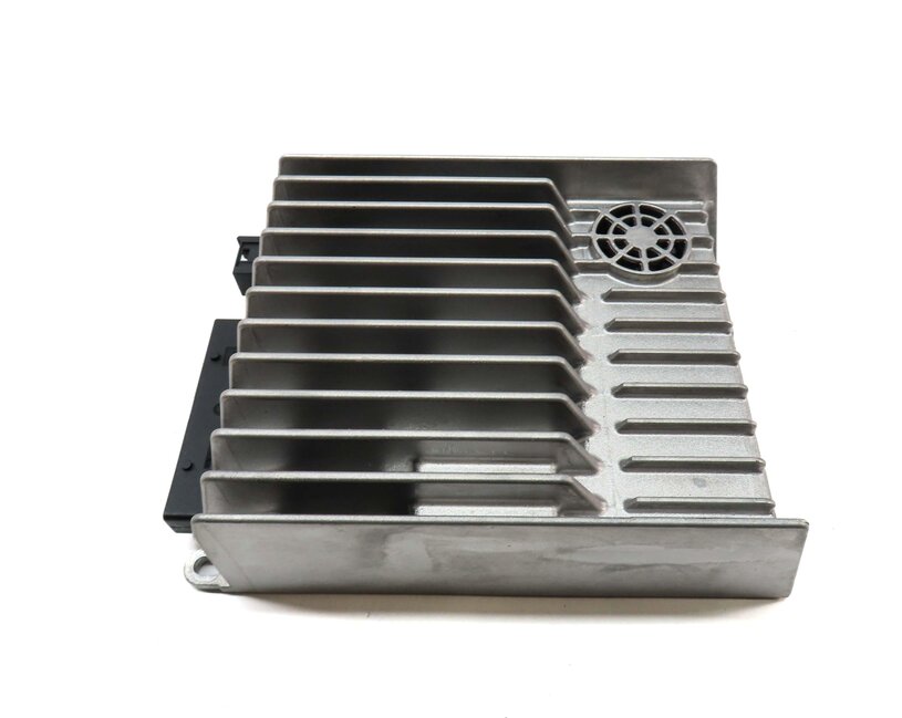 Thumbnail 4: 08-13 MERCEDES C300 C350 C63 E350 E550 E63 GLK3450 CLS550 HARMAN AUDIO AMPLIFIER