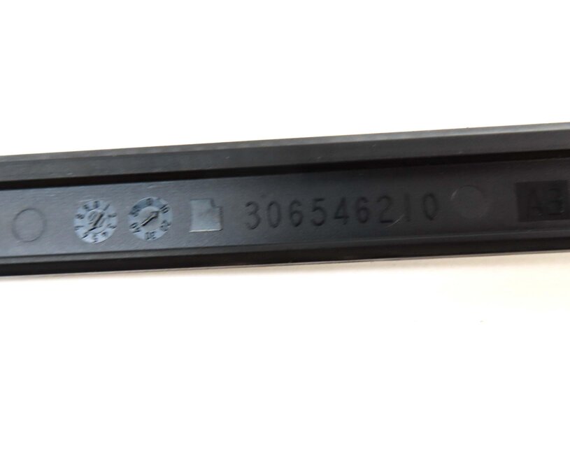 Thumbnail 9: 2011 MERCEDES E350 COUPE C207 FRONT RIGHT SEATBELT ASSIST HANDOVER GUIDE & MOTOR