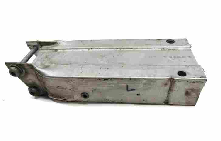 Thumbnail 5: 10-13 E CLASS COUPE CONV W207 FRONT LEFT RIGHT BUMPER REINFORCEMENT BRACKET SET2