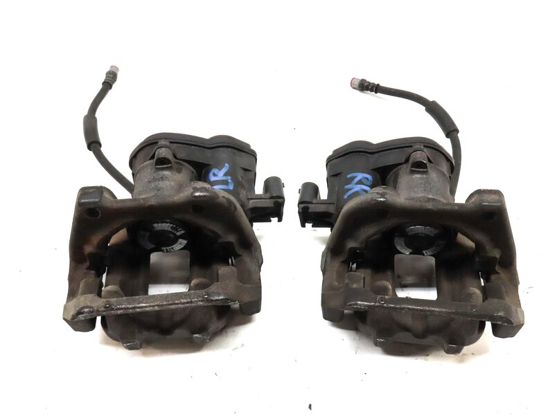 Thumbnail 6: 2011-2019 BMW 535i 550i 640i 650i (F06 F10) LEFT & RIGHT REAR BRAKE CALIPER SET2