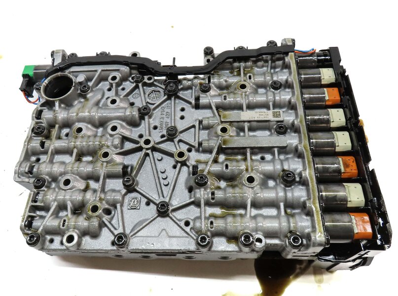 Thumbnail 6: 10-11 BMW 535i 535iGT (F07 F10) 3.0L - 8HP-45 AUTOMATIC TRANSMISSION VALVE BODY