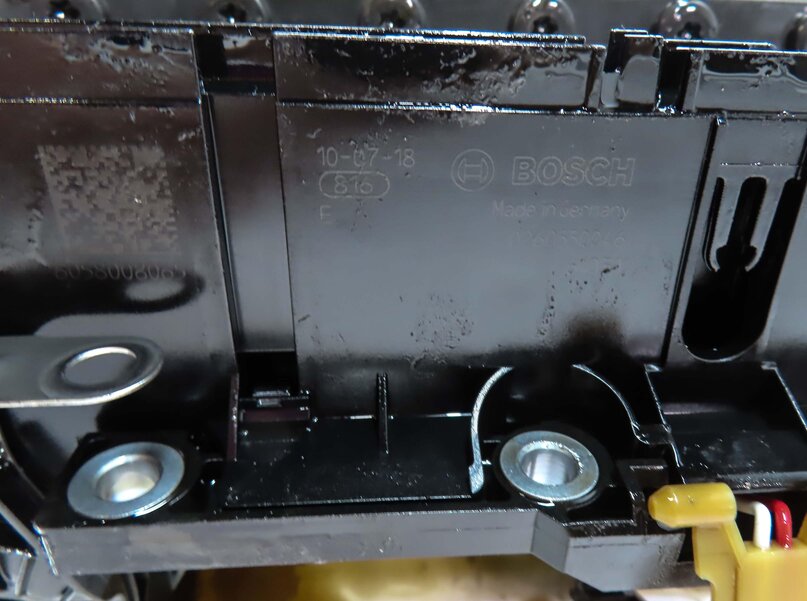 Thumbnail 7: 10-11 BMW 535i 535iGT (F07 F10) 3.0L - 8HP-45 AUTOMATIC TRANSMISSION VALVE BODY