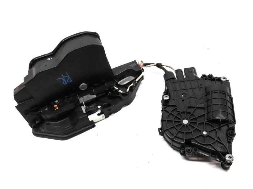 Thumbnail 2: 11-16 BMW 528i 535i 550i M5 (F10) REAR RIGHT DOOR LOCK LATCH w/ SOFT CLOSE MOTOR