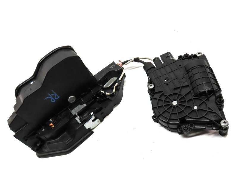 Thumbnail 3: 11-16 BMW 528i 535i 550i M5 (F10) REAR RIGHT DOOR LOCK LATCH w/ SOFT CLOSE MOTOR