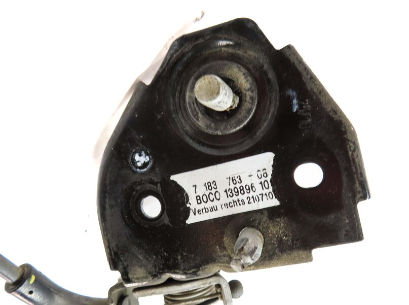 Thumbnail 11: 2011 BMW 535i SEDAN F10 HOOD LEFT & RIGHT SAFETY CATCH HOOK SET2 & LEVER & CABLE