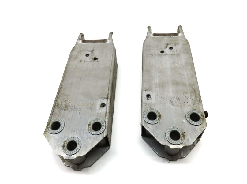 Thumbnail 2: 2011 BMW 535i (F10) FRONT LEFT & RIGHT BUMPER SUPPORT MOUNT GUIDE BRACKET SET/2