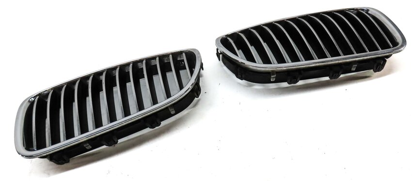 Thumbnail 3: 2011-2013 BMW 528i 535i 550i M5 (F10) FRONT HOOD VENT GRILLE SET-2 (BLACK)
