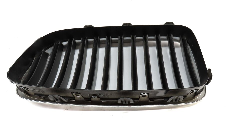 Thumbnail 6: 2011-2013 BMW 528i 535i 550i M5 (F10) FRONT HOOD VENT GRILLE SET-2 (BLACK)