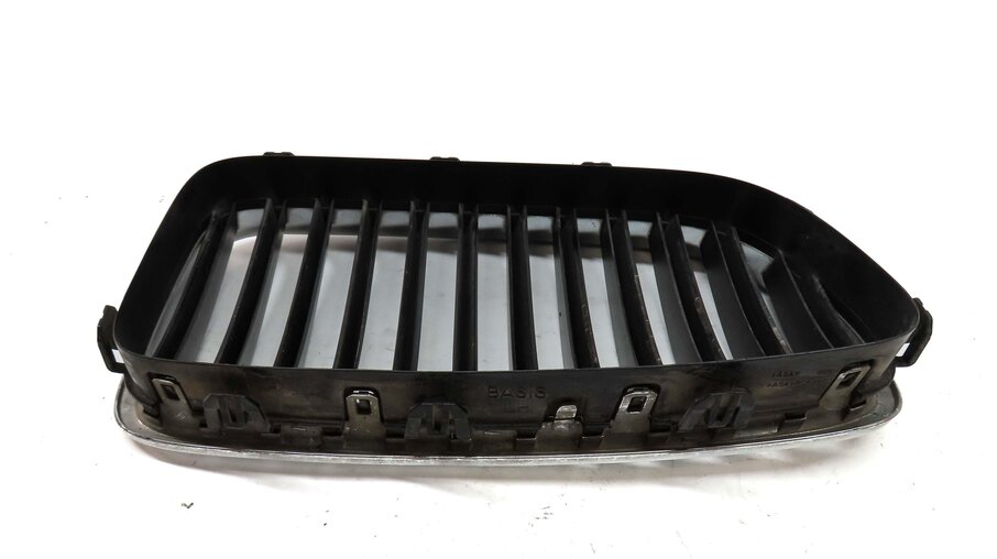 Thumbnail 9: 2011-2013 BMW 528i 535i 550i M5 (F10) FRONT HOOD VENT GRILLE SET-2 (BLACK)