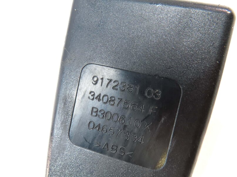 Thumbnail 7: 2011 BMW 535i SEDAN (F10) REAR LEFT RIGHT & CENTER SEATBELT BUCKLE RECEIVER SET3