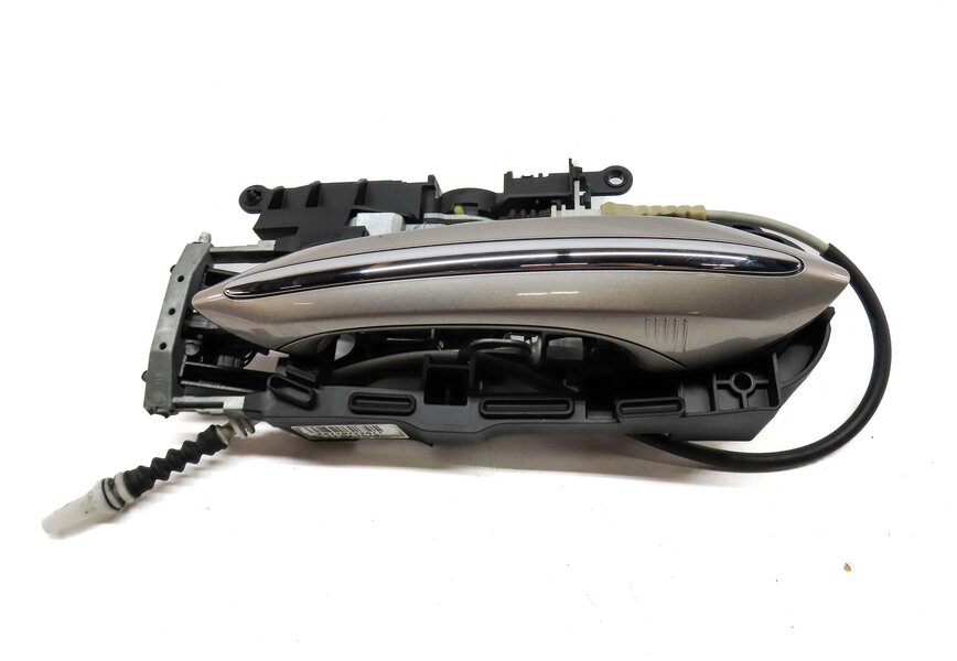 Thumbnail 2: 09-19 BMW 5 6 7 SERIES F01 F10 RIGHT FRONT COMFORT DOOR HANDLE (CASHMERE SILVER)