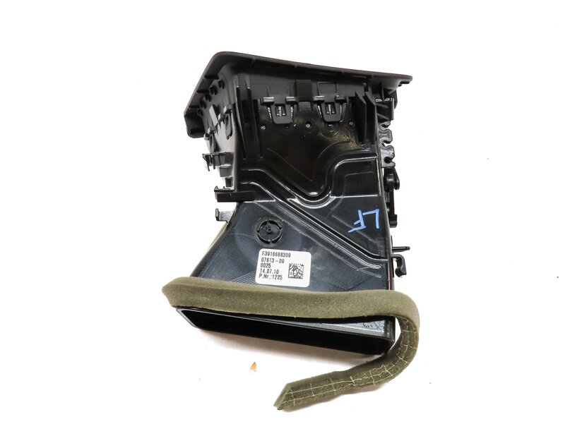 Thumbnail 4: 2011 BMW 535i SEDAN (F10) DASH FAR LEFT DRIVER HVAC A/C HEATER AIR VENT (BLACK)