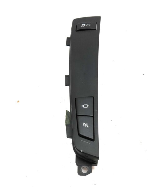 Thumbnail 2: 2011 BMW 535i SEDAN (F10) TRACTION CONTROL CAMERA PDC SWITCH BUTTON PANEL