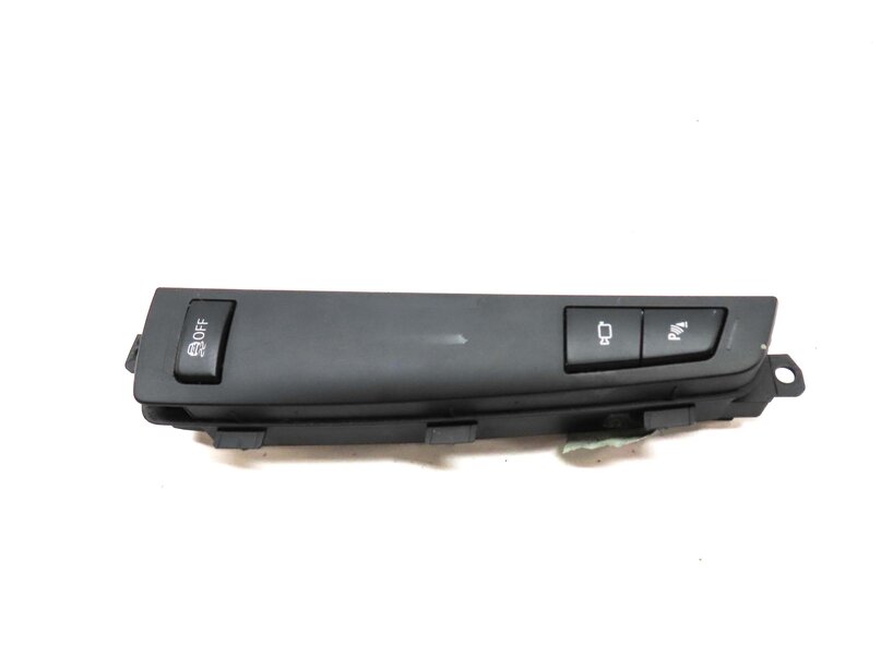 Thumbnail 4: 2011 BMW 535i SEDAN (F10) TRACTION CONTROL CAMERA PDC SWITCH BUTTON PANEL
