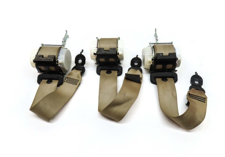Thumbnail 2: 2011 BMW 535i SEDAN F10 REAR LEFT RIGHT & CENTER SEATBELT RETRACTOR SET3 (BEIGE)
