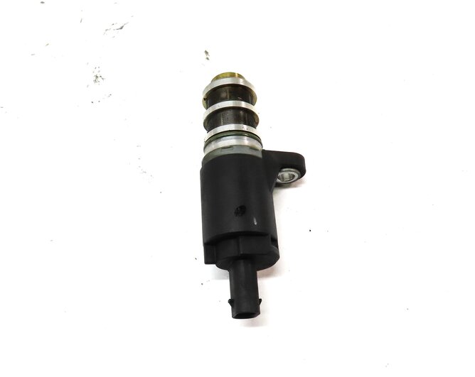 Thumbnail 2: 2015 BMW X5 (F15) 3.0L N55 TURBO ENGINE HYDRAULIC OIL PRESSURE SOLENOID
