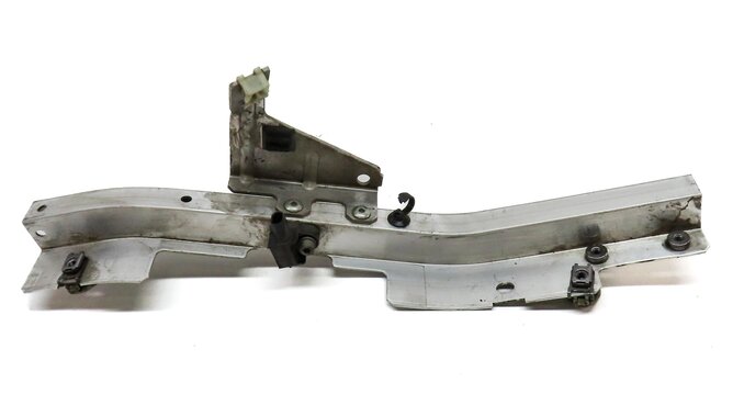 Thumbnail 2: 2015 BMW X5 (F15) BUMPER BAR & HEADLIGHT MOUNTING BRACKET - RIGHT PASSENGER