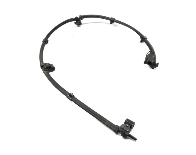 Thumbnail 2: 2015 BMW X5 (F15) FRONT WINDSHIELD WIPER SPRAY NOZZLES SET 2 AND RUBBER HOSE
