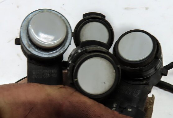 Thumbnail 5: 2015 BMW X5 (F15) REAR PARKING DISTANCE PDC SENSOR SET 4 w/ HARNESS (White)