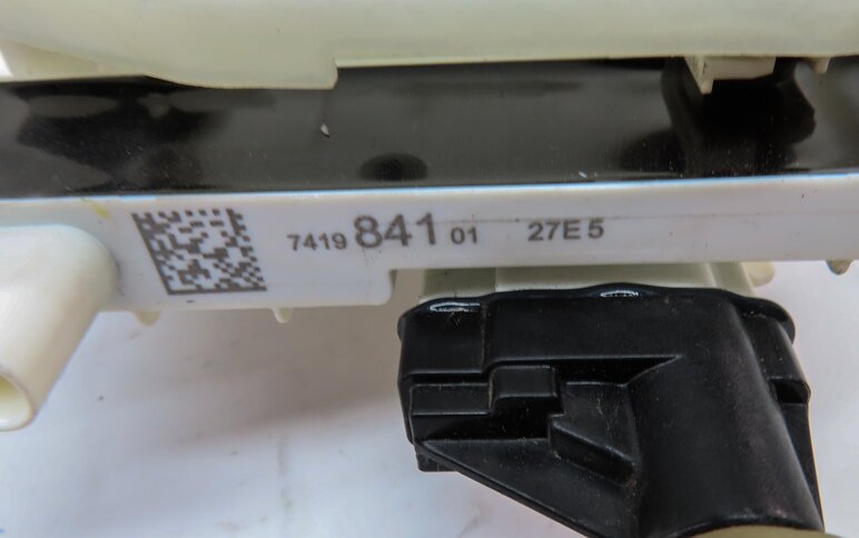 Thumbnail 6: 2014-2018 BMW X5 (F15) LEFT REAR SOFT CLOSE DOOR LOCK LATCH ACTUATOR MOTOR